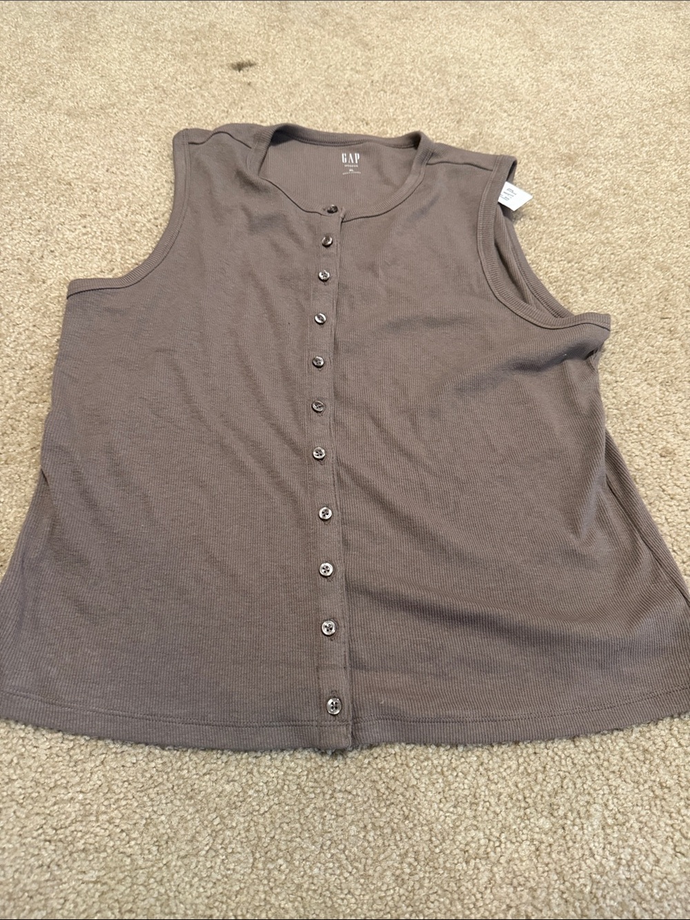 GAP Ribbed Button-Front Tank Top in Taupe Brown